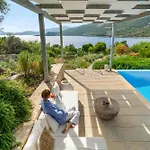 Villa Saphora Sea Front
