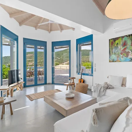 Saphora Sea Front Villa Evgiros